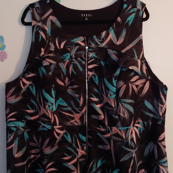 3x Floral Rebel Dress - Picture 3 of 3